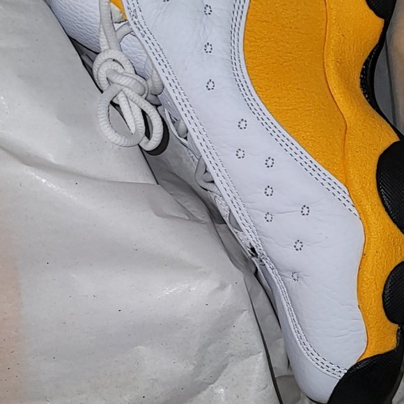 Shoes - Picture 5 of 9